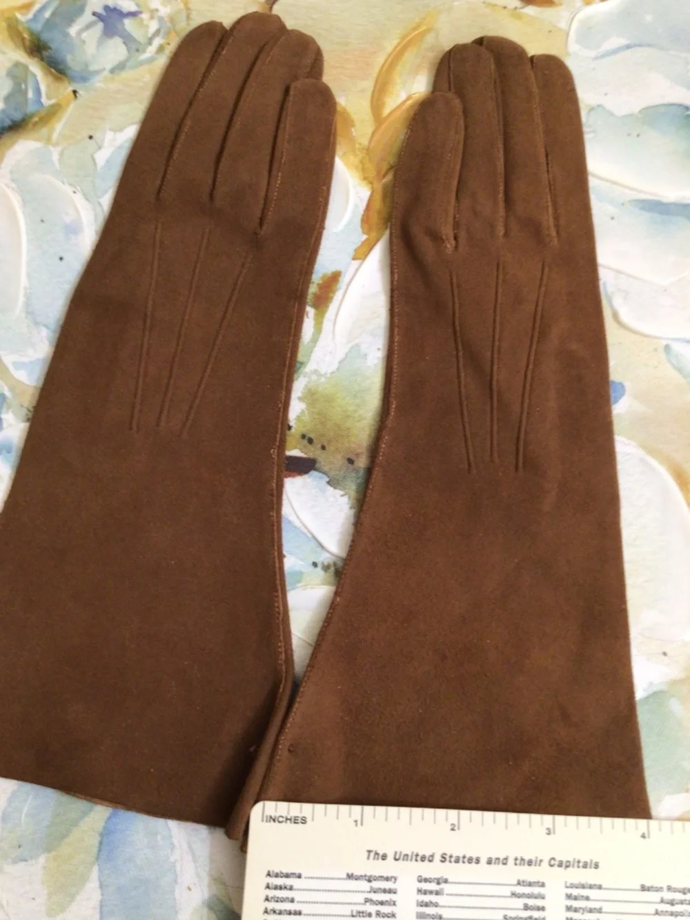 Vintage Womens Brown Suede Gloves Mid Length